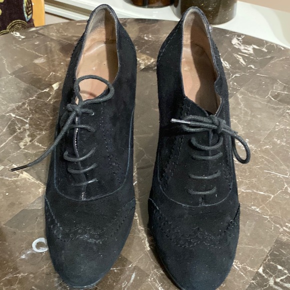 Black Oxford’s - Picture 1 of 10